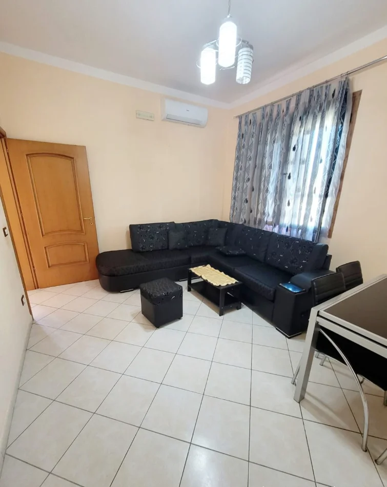 Kavaje, jepet me qera shtepi 2+1+Aneks+Ballkon Kati 2, 150 m² 312 € (Kavaje)