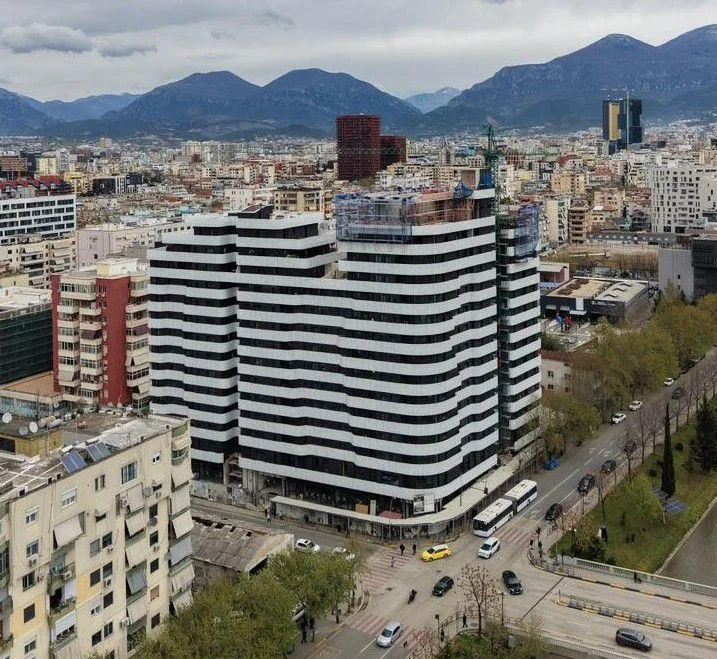 Tirane, shitet apartament 1+1+Ballkon Kati 6, 71 m² 180.000 € (Corner Residence)