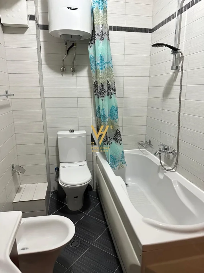 Tirane, jepet me qera apartament 2+1+Ballkon Kati 7, 102 m² 900 € (RRUGA E ELBASANIT)