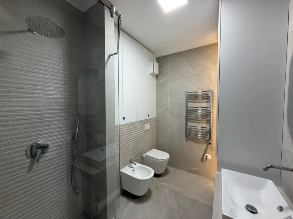 Durres, shitet apartament 1+1 Kati 9, 60 m² 104.000 € (Kazazi Durres)