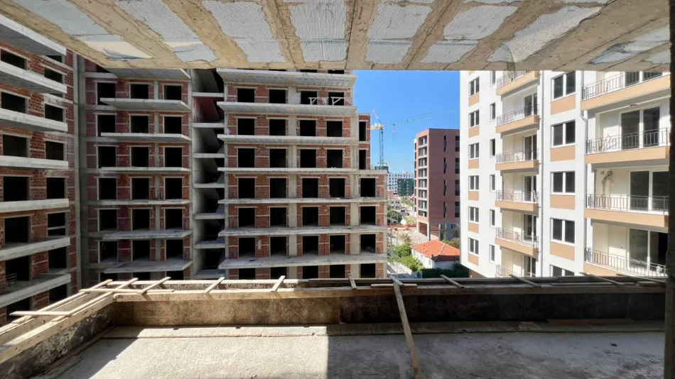 SHITET : 2+1+2 Ballkone📍Ish Fusha e Aviacionit (Prane Shkolles Dhori Leka) - Faze Tulle || Orientim : Jug🌞 - 193,500€ - Sp.134m² - Pages me Keste✨️