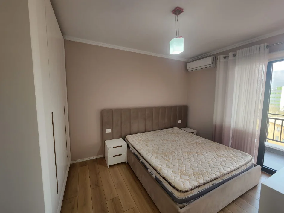 Tirane, jepet me qera apartament 2+1 Kati 6, 114 m² 750 € (Farmacia 10)