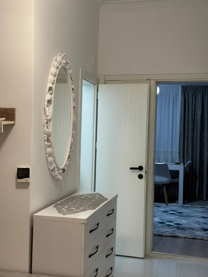 Me Qera : 1+1📍Shkolla e Bashkuar (Rruga e Dibres) - 43,000 Leke/muaj - S.50m² - Kt.0 || Buze Rruge -  Akses i Shpejte🏃🏻‍♂️