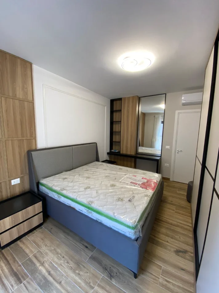 Tirane, jepet me qera nga Pronari, pa-komision apartament 1+1+Ballkon Kati 6, 78 m² 630 €