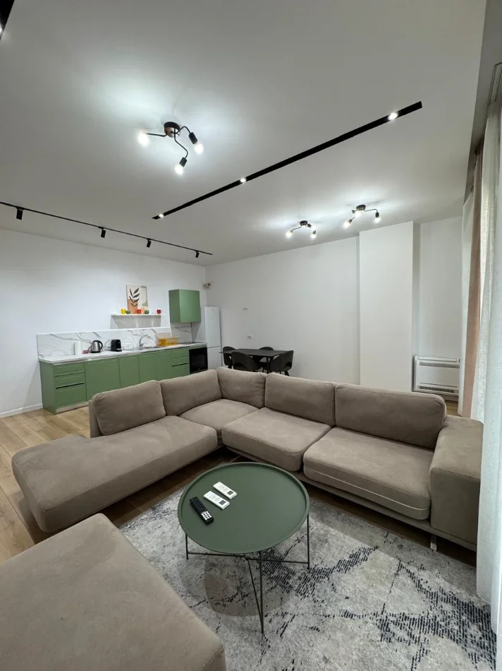 Tirane, jepet me qera apartament 2+1 Kati 3, 125 m² 1.200 € (SQUARE 21)