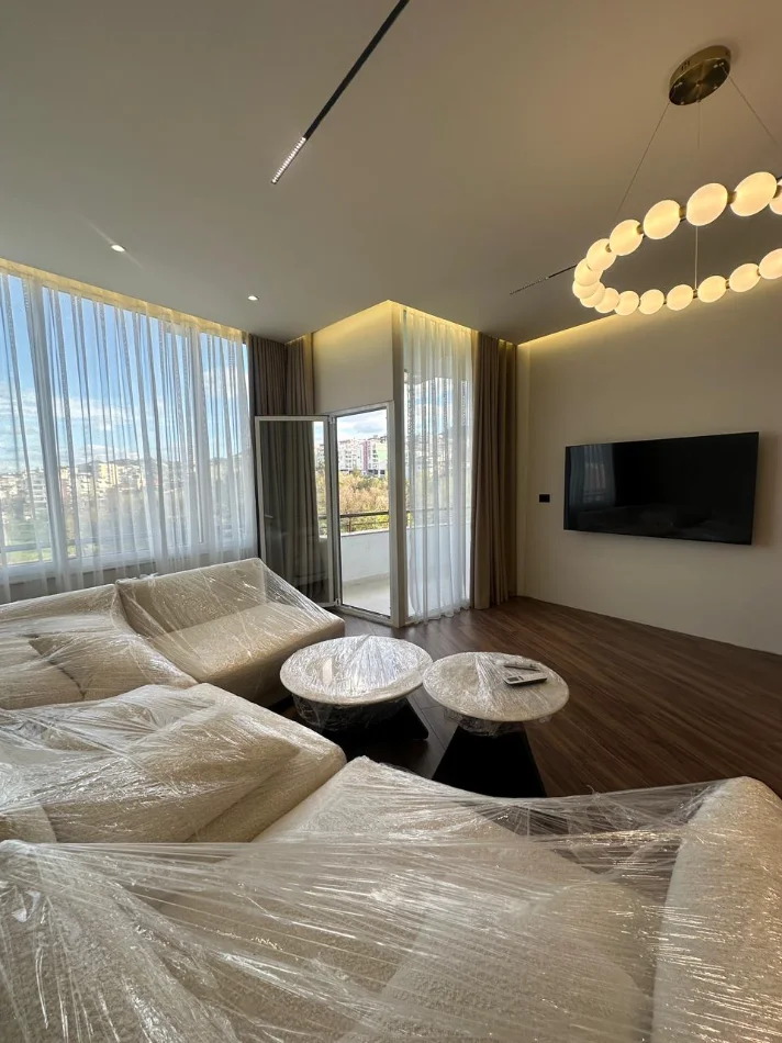 Tirane, jepet me qera apartament 2+1 Kati 8, 110 m² 1.200 € (KOPESHTI BOTANIK)