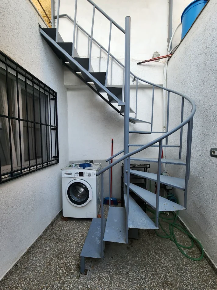 🏠 Jepet me Qera Kt.1 i një Vile : 1+1  (📍Rr.Bardhyl - Oslo )🔥Privatësi & Qetësi ✨️ 40,000 Lekë / Muaj