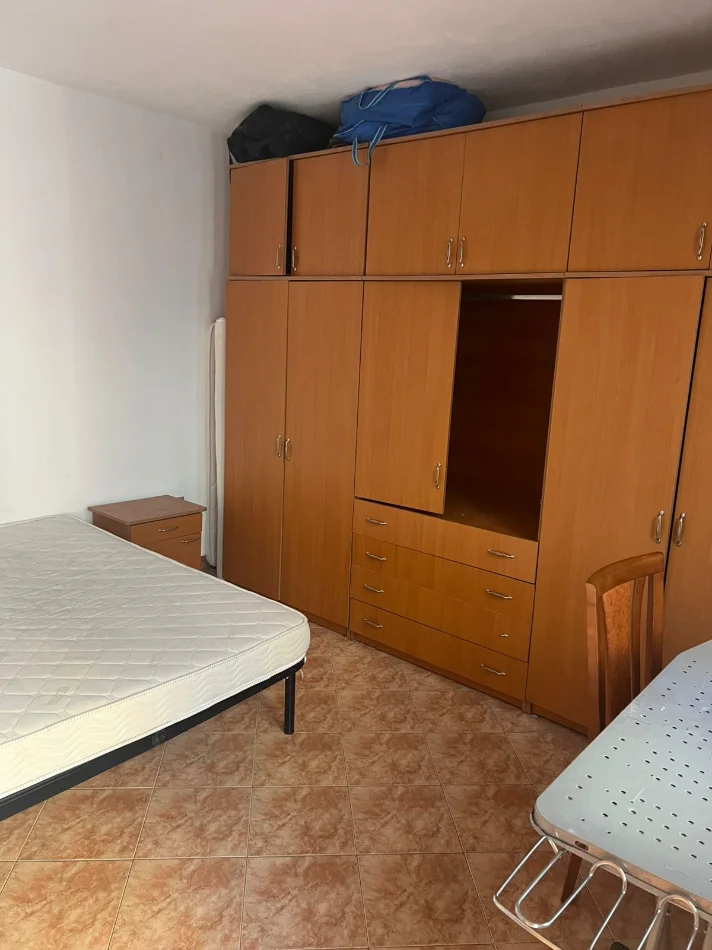 🏠 Jepet me Qera Kt.1 i një Vile : 1+1  (📍Rr.Bardhyl - Oslo )🔥Privatësi & Qetësi ✨️ 40,000 Lekë / Muaj