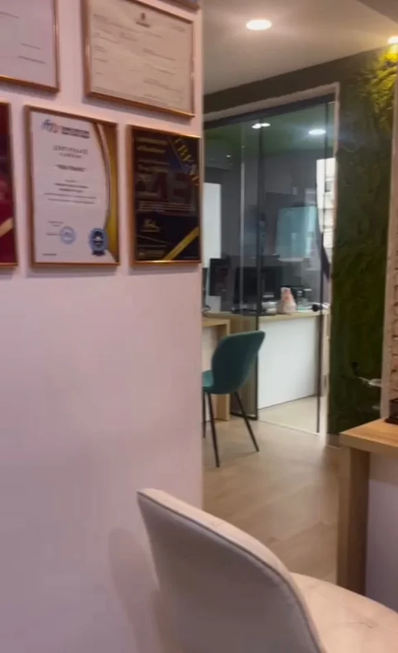 Tirane, shitet zyre Kati 1, 60 m² 260.000 € (RRUGA MUHAMED GJOLLESHA)