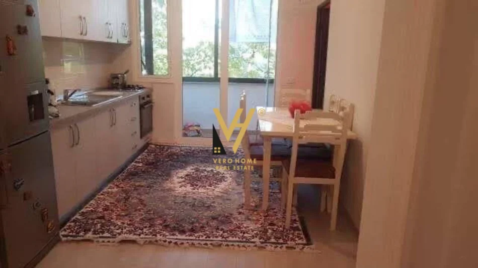 Tirane, jepet me qera apartament 1+1+Ballkon Kati 2, 70 m² 520 € (VASIL SHANTO)