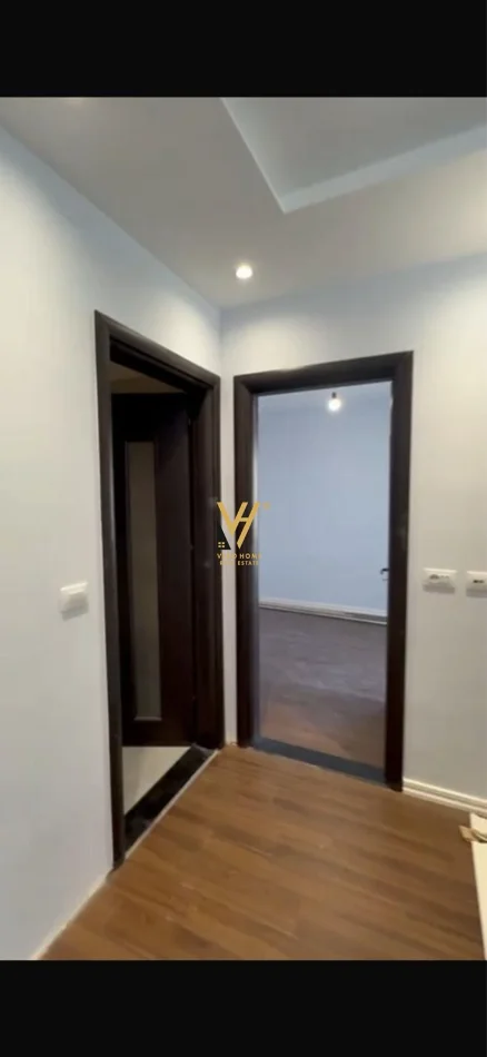 Tirane, shitet apartament 1+1+Ballkon Kati 4, 60 m² 89.000 € (FRESKU)