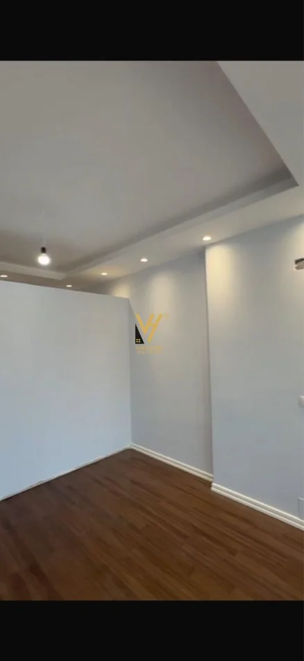 Tirane, shitet apartament 1+1+Ballkon Kati 4, 60 m² 89.000 € (FRESKU)