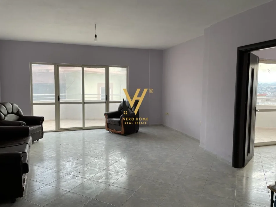 Tirane, shitet apartament 3+1+Ballkon Kati 5, 133 m² 166.250 € (FRESKU)