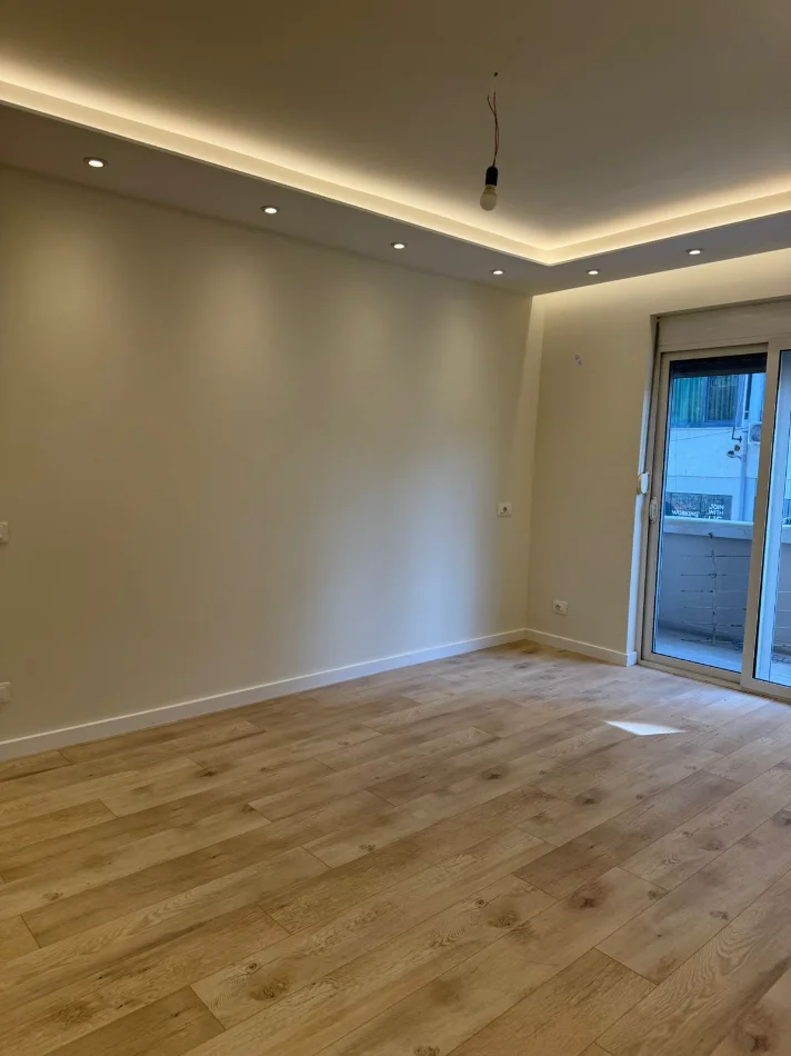 Tirane, jap me qera apartament , 110 m² 1.200 € (9 katshet)