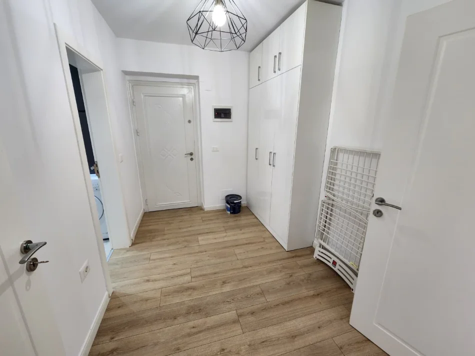 Jepet Me Qera: Apt 2+1 ( 📍Petro Nini - Liqeni, Rr. Kosovareve ) I Kompletuar I 60M2 🔥 | 580 EURO/MUAJ 🔥