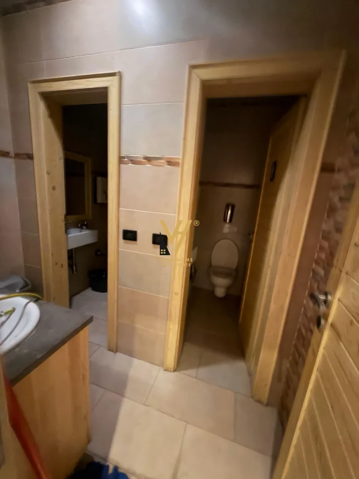 Tirane, jepet me qera zyre Kati 2, 100 m² 1.050 € (DON BOSKO)