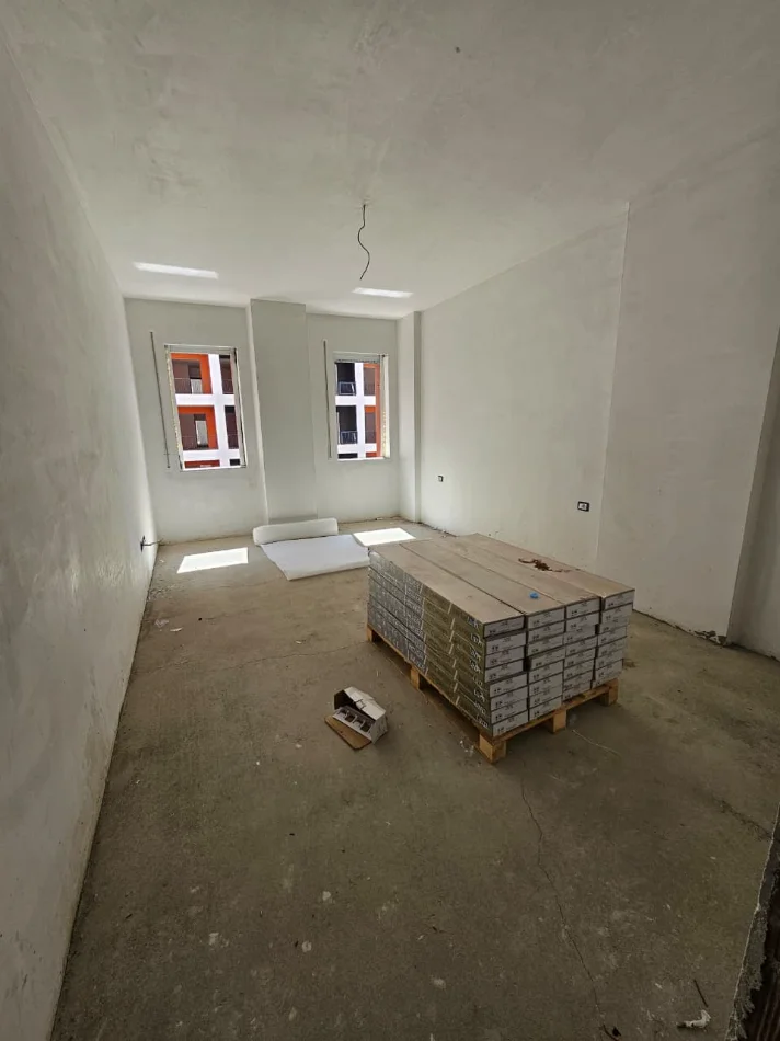 Tirane, shitet apartament 1+1 Kati 2, 83 m² 100.140 € (Paskuqan)