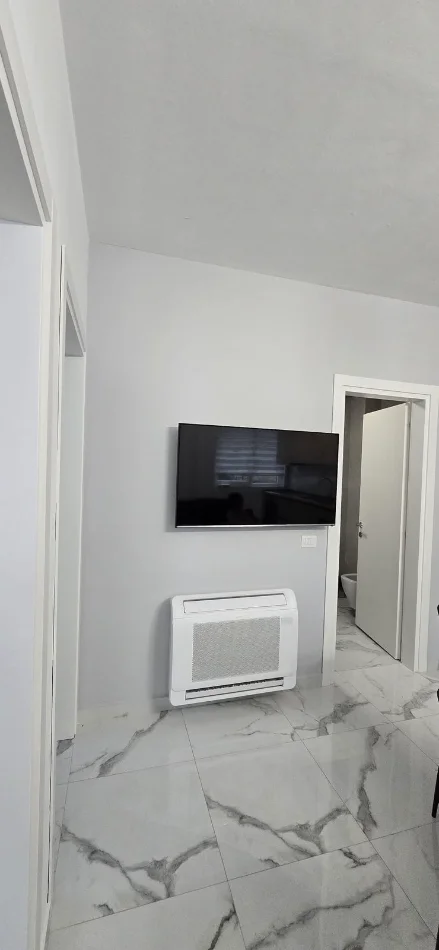 Tirane, jepet me qera apartament 2+1 Kati 3, 82 m² 600 € (LIQENI I THATE)