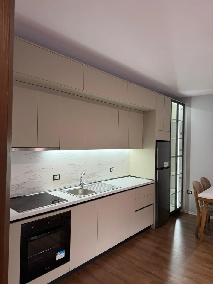 Tirane, jepet me qera apartament 1+1 Kati 5, 70 m² 650 € (REZIDENCA NDREGJONI)