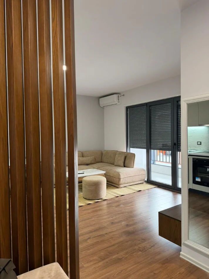Tirane, jepet me qera apartament 1+1 Kati 5, 70 m² 650 € (REZIDENCA NDREGJONI)