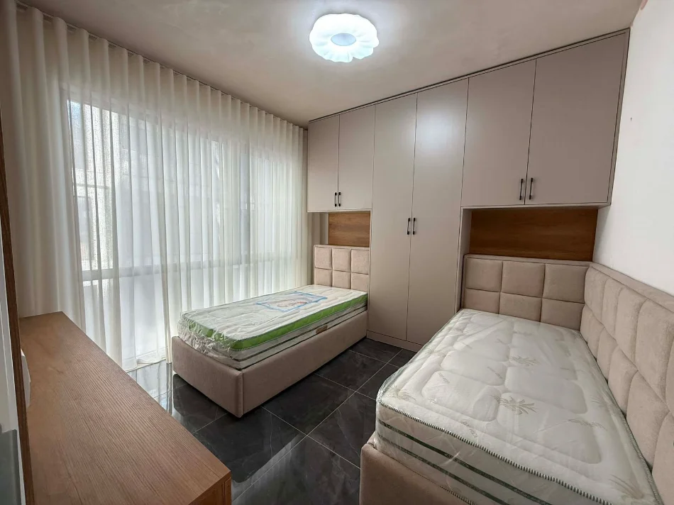 Durres, shitet apartament 2+1+Ballkon Kati 4, 79 m² 168.000 € GOLEM ( 100 M LARG DETIT )