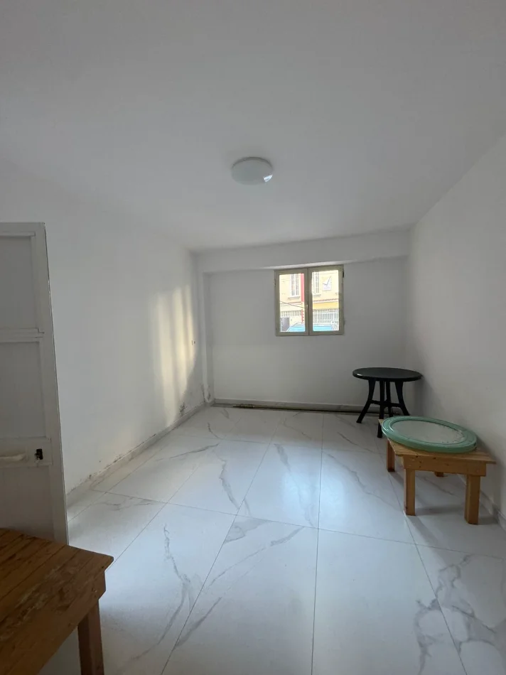 Tirane, shitet apartament 1+1 Kati 1, 105 m² 210.000 €