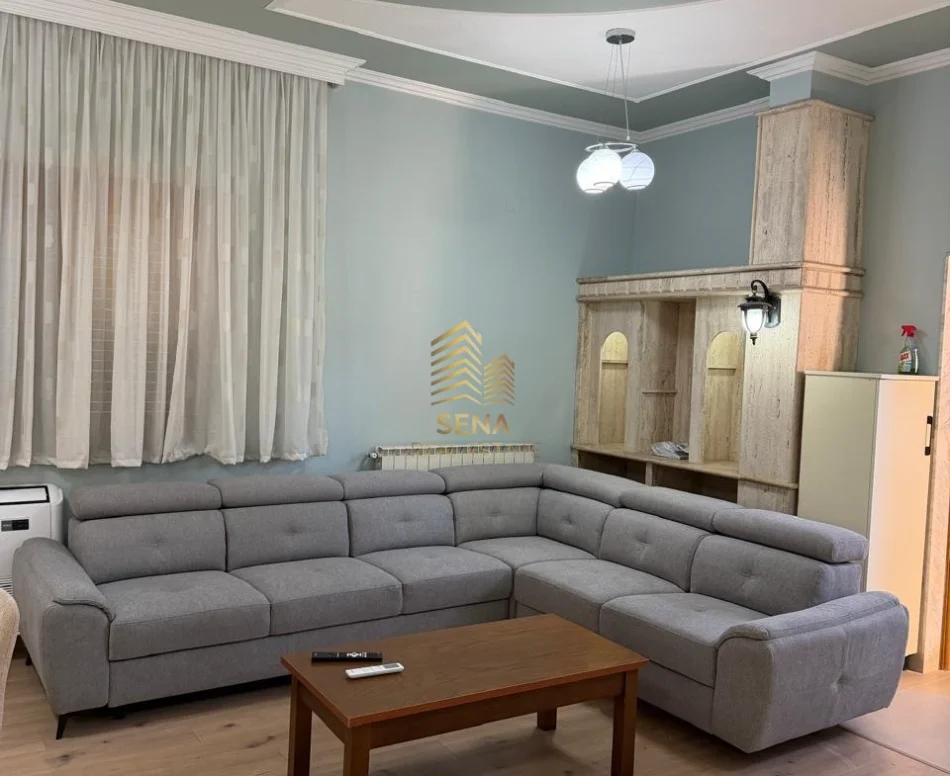 Tirane, jepet me qera apartament 2+1 Kati 1, 95 m² 800 € (Ali Demi)