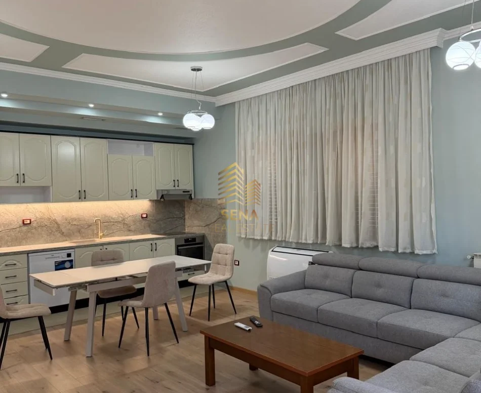 Tirane, jepet me qera apartament 2+1 Kati 1, 95 m² 800 € (Ali Demi)