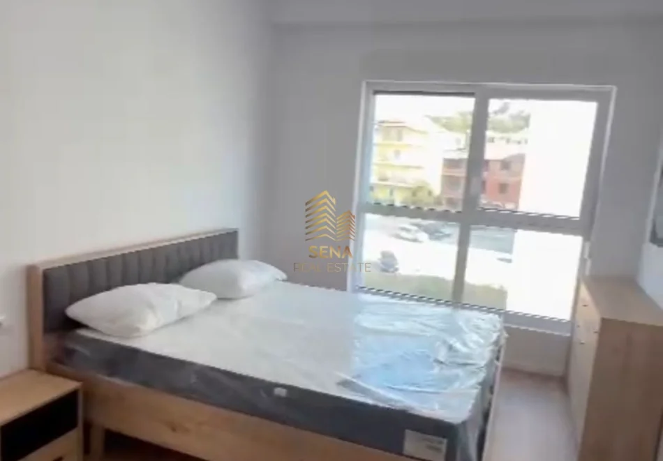 Tirane, shitet apartament 1+1+Ballkon Kati 4, 63 m² 122.000 € (Ali Demi, Rezidenca Kaimi)