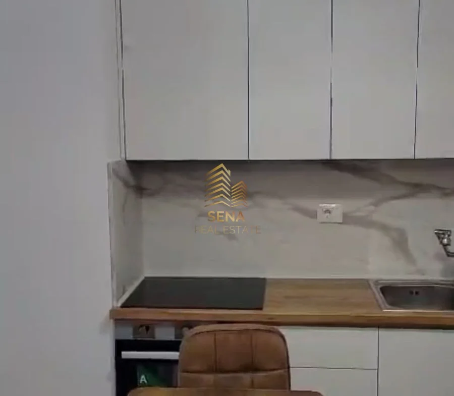 Tirane, jepet me qera apartament 1+1+Ballkon Kati 4, 60 m² 400 € (Ali Demi)