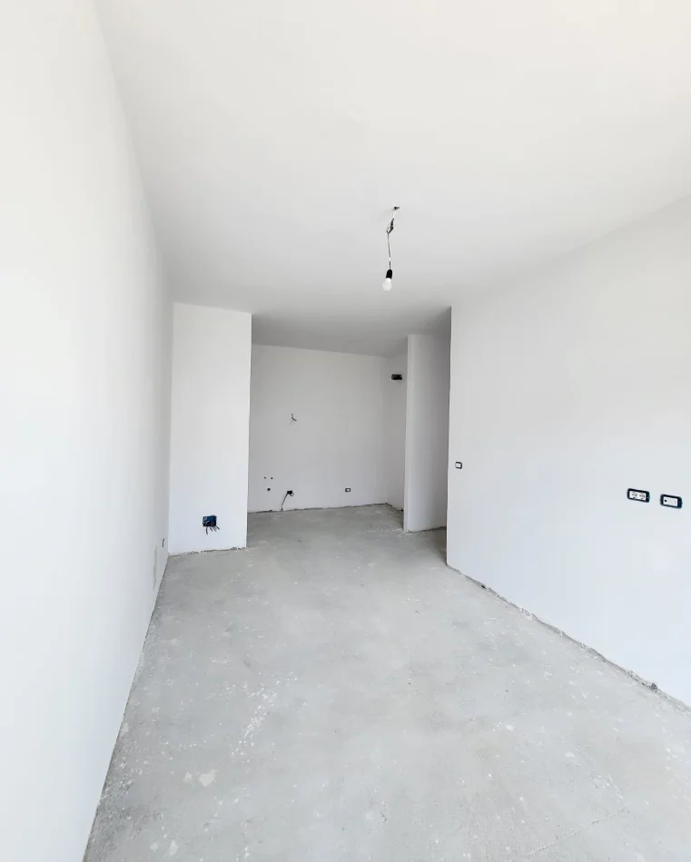 Tirane, shitet apartament 2+1+Ballkon Kati 2, 90 m² 133.250 € (Fresk)