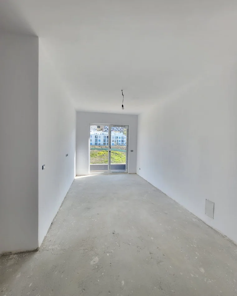 Tirane, shitet apartament 2+1+Ballkon Kati 2, 90 m² 133.250 € (Fresk)