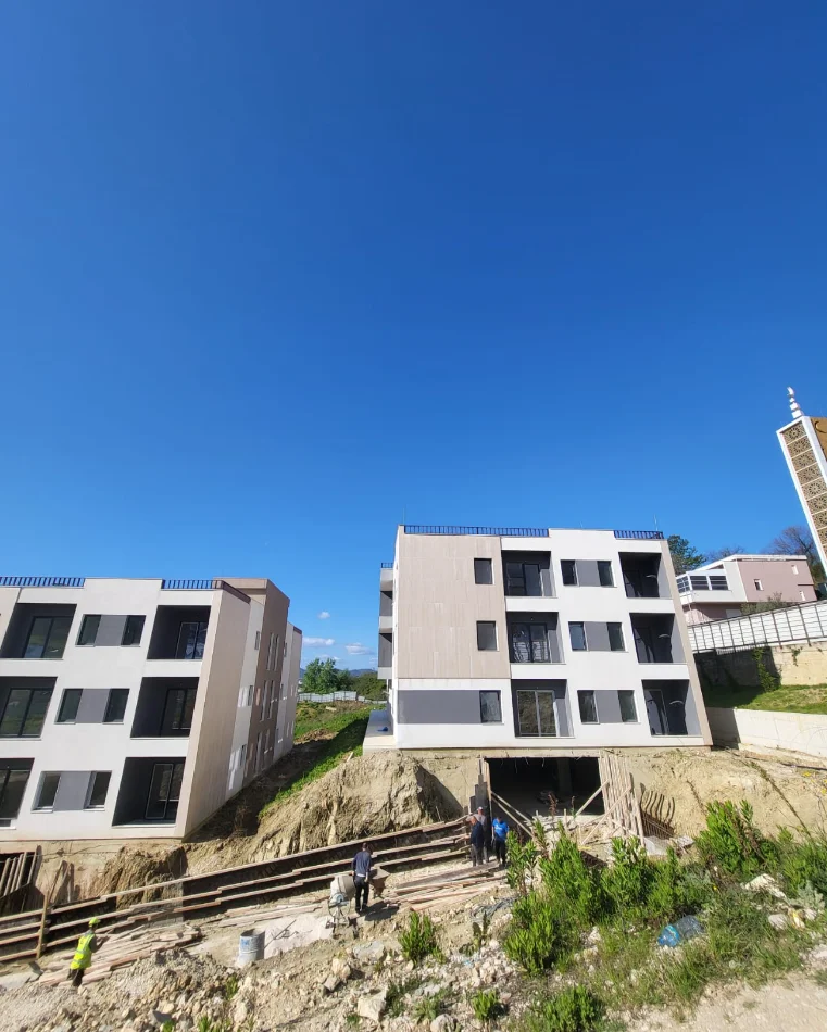 Tirane, shitet apartament 2+1+Ballkon Kati 2, 90 m² 133.250 € (Fresk)