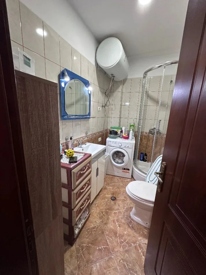 Tirane, jepet me qera apartament 1+1 Kati 6, 56 m² 430 € (ASTIR)