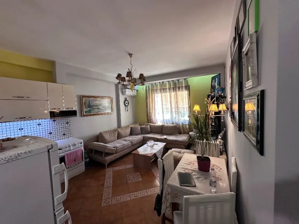 Tirane, jepet me qera apartament 1+1 Kati 6, 56 m² 430 € (ASTIR)