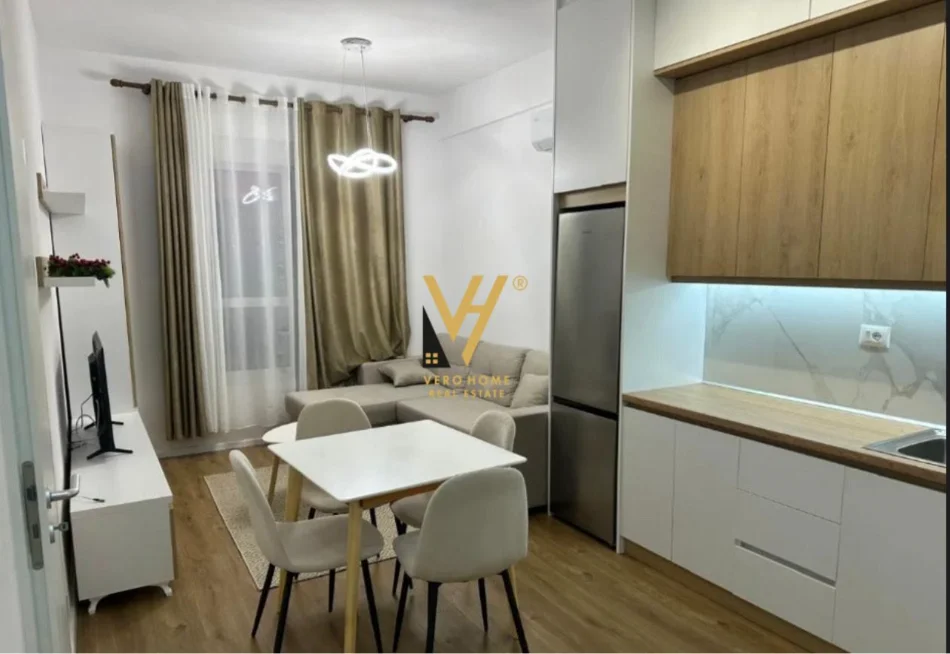Tirane, jepet me qera apartament 1+1+Ballkon Kati 3, 50 m² 440 € (ALI DEMI)