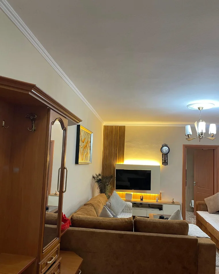 Tirane, jepet me qera apartament 2+1 Kati 3, 103 m² 600 € (DON BOSKO)