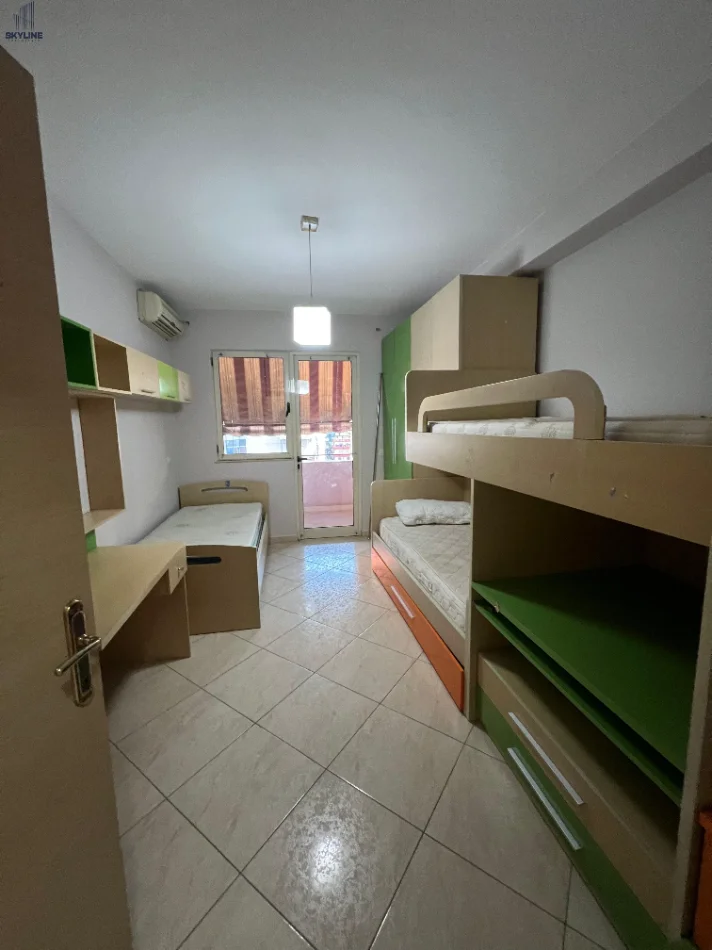 Tirane, jepet me qera apartament 2+1 Kati 5, 110 m² 550 € (Astir)