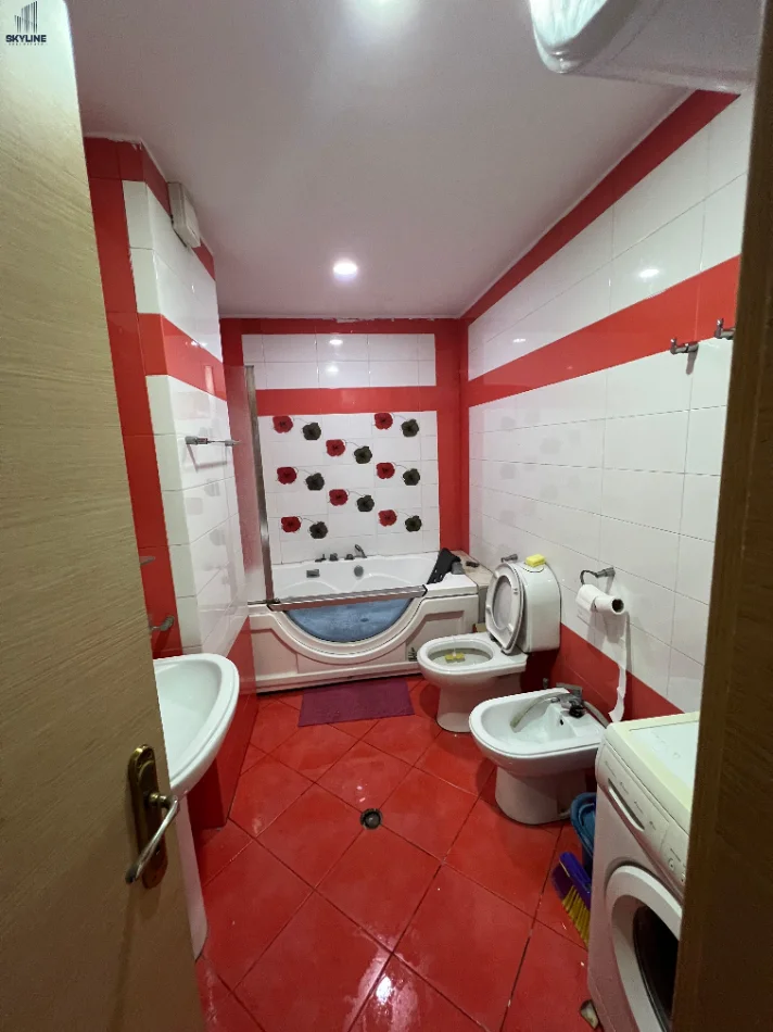 Tirane, jepet me qera apartament 2+1 Kati 5, 110 m² 550 € (Astir)