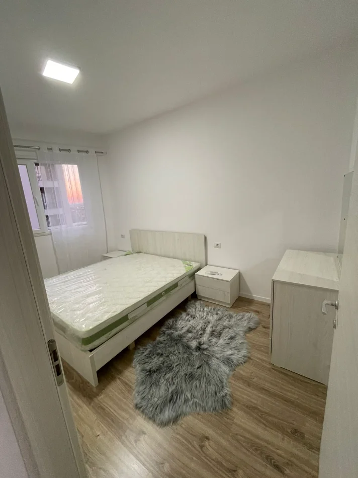 Tirane, jepet me qera apartament 1+1 Kati 6, 72 m² 620 € (Rruga Dritan Hoxha)