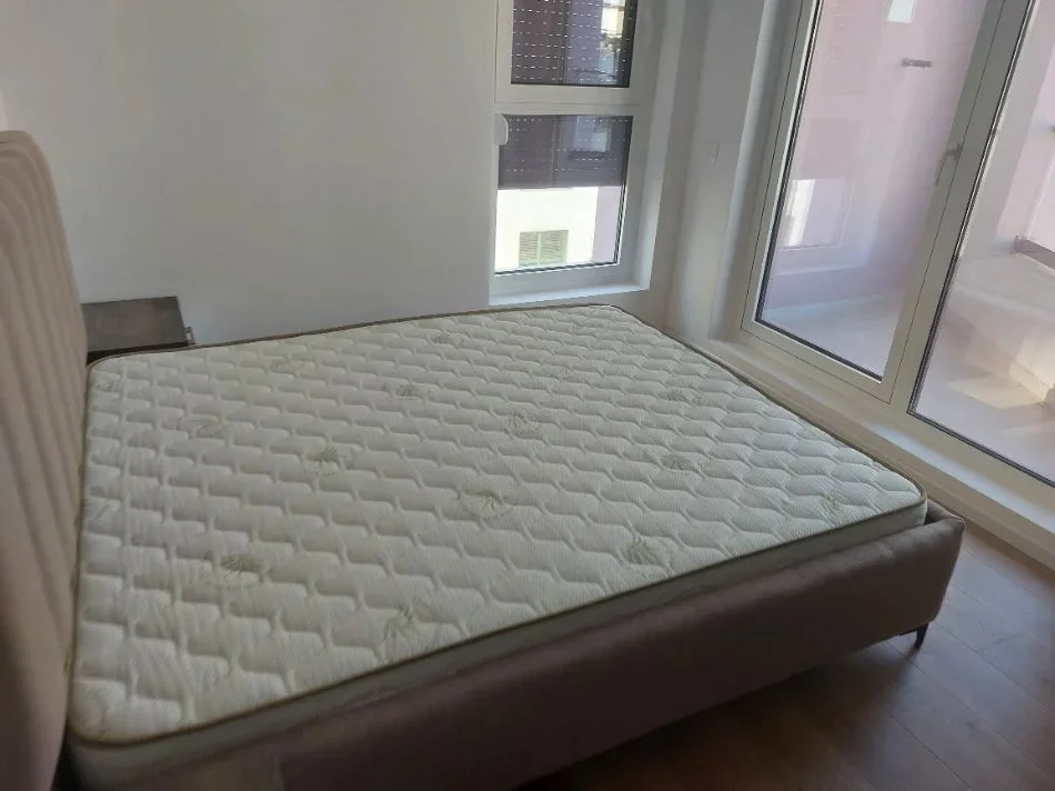 Tirane, jepet me qera apartament 2+1 Kati 4, 70 m² 500 € (KOMPLEKSI KADIU)