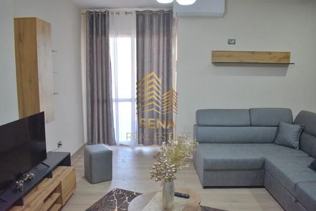 Tirane, jepet me qera apartament 1+1+Ballkon Kati 4, 68 m² 600 € (Rruga e Kavajes)