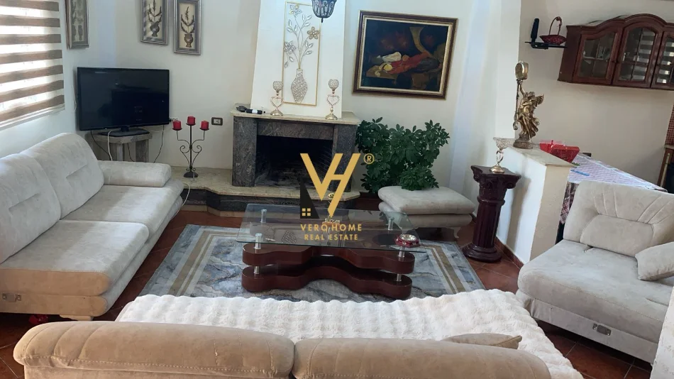 Tirane, jepet me qera apartament 2+1+Ballkon Kati 3, 150 m² 520 € (ALI DEMI)