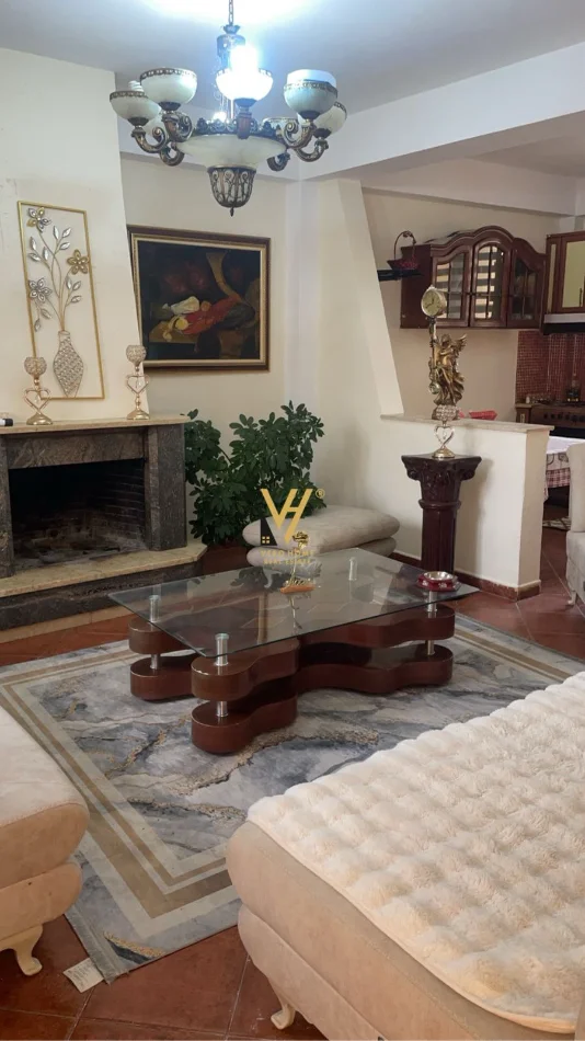 Tirane, jepet me qera apartament 2+1+Ballkon Kati 3, 150 m² 520 € (ALI DEMI)