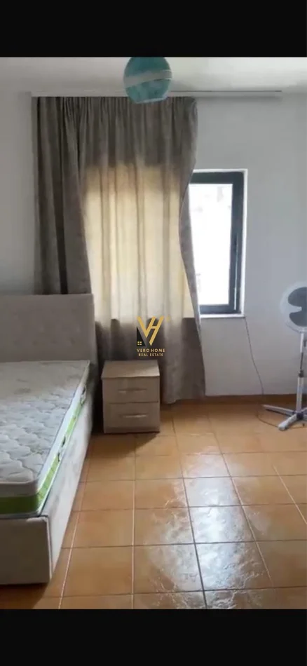 Tirane, jepet me qera apartament 2+1+Ballkon Kati 8, 80 m² 620 € (SQUARE 21)