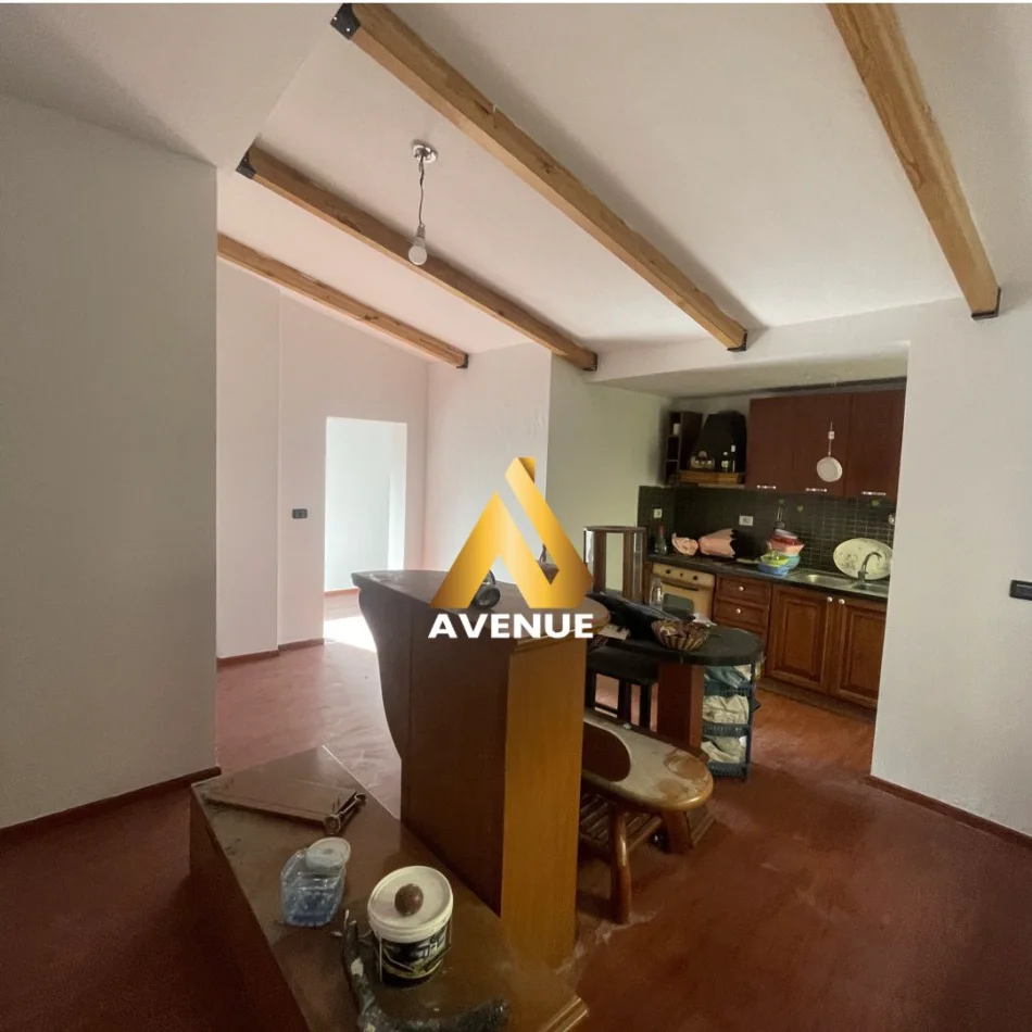 Tirane, shitet apartament 1+1 Kati 5, 86 m² 195.000 € (rruga vaso pasho)
