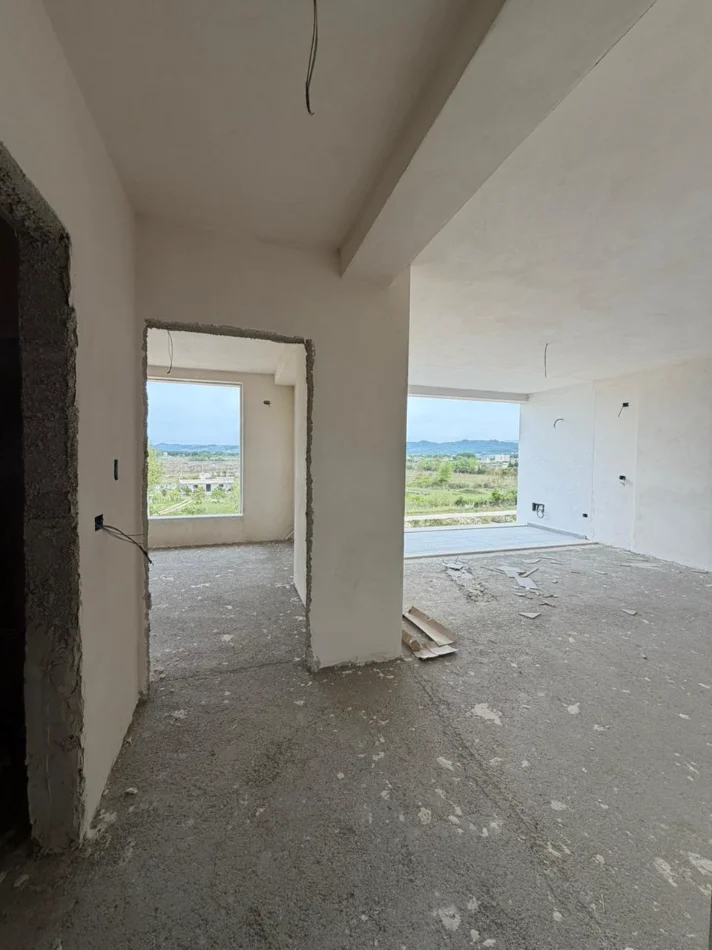 Durres, shitet apartament 1+1+Ballkon Kati 4, 63 m² 155.000 € (Porto Lalëzi)