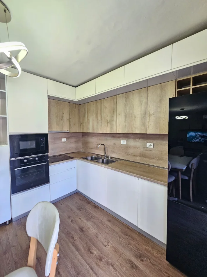 Durres, shitet apartament 2+1+Aneks+Ballkon Kati 3, 92 m² 124.000 € 