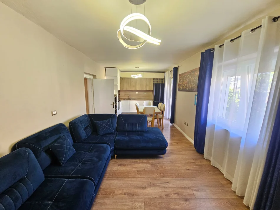 Durres, shitet apartament 2+1+Aneks+Ballkon Kati 3, 92 m² 124.000 € 