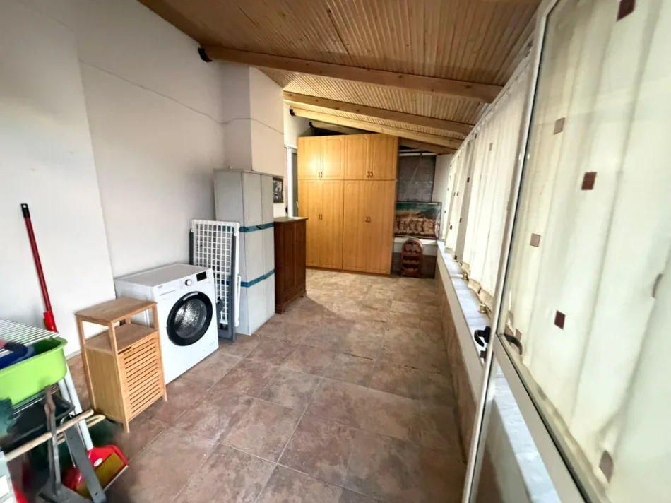 Shqiperi, shitet apartament 1+1 Kati 6, (RRUGA YMER KURTI)